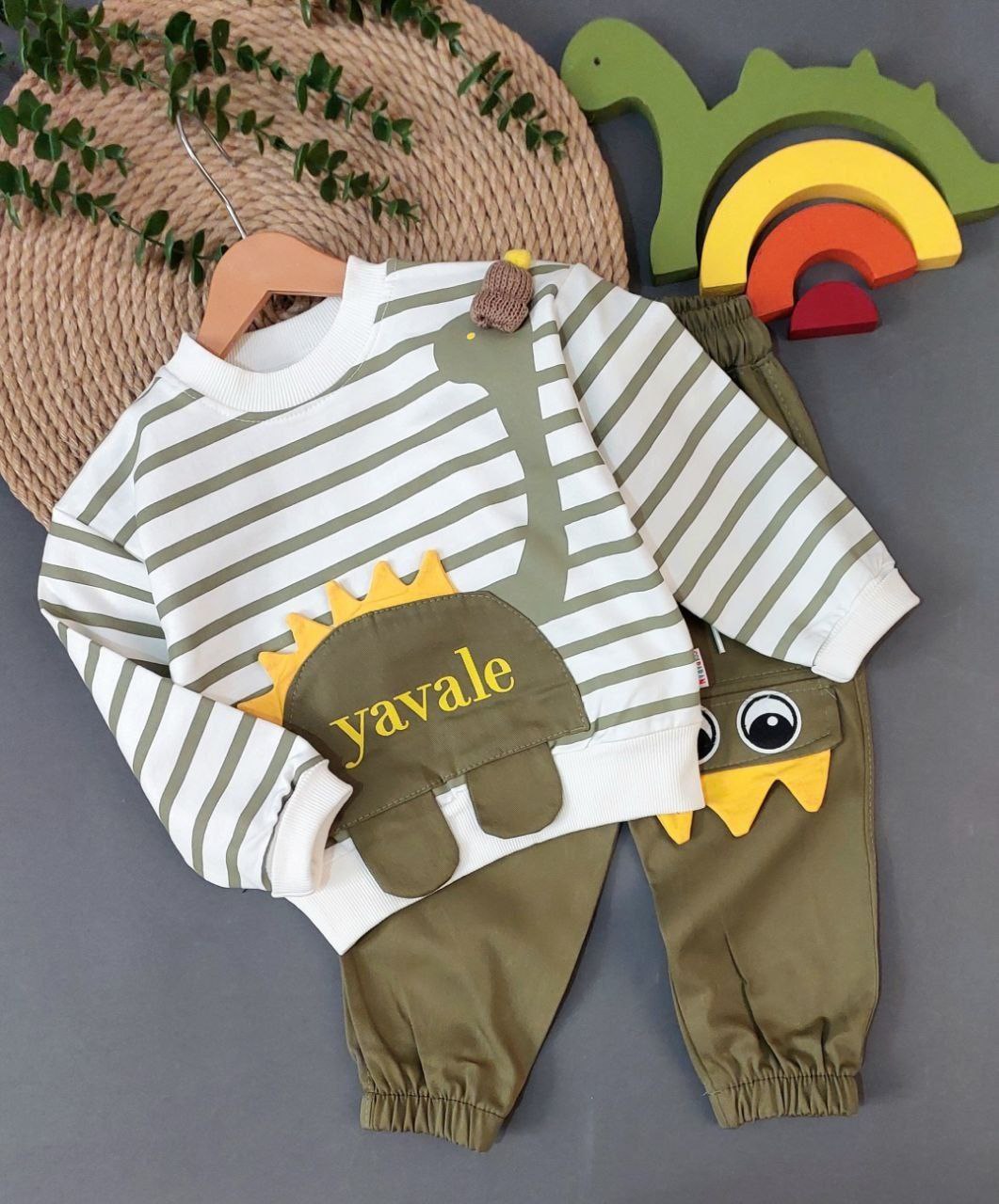 دایناسور یاوال